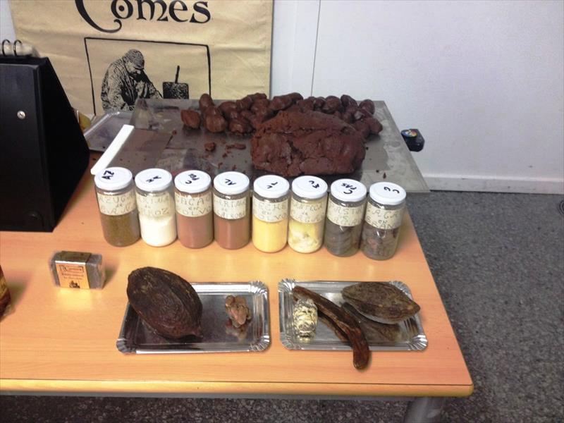 DEL CACAO AL CHOCOLATE