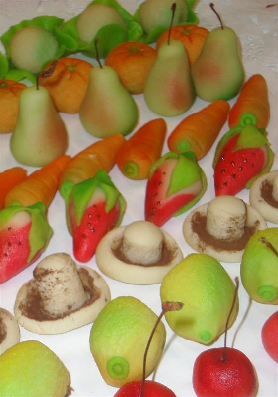 RETROBEM LES NOSTRES TRADICIONS: LA MOCADORÀ