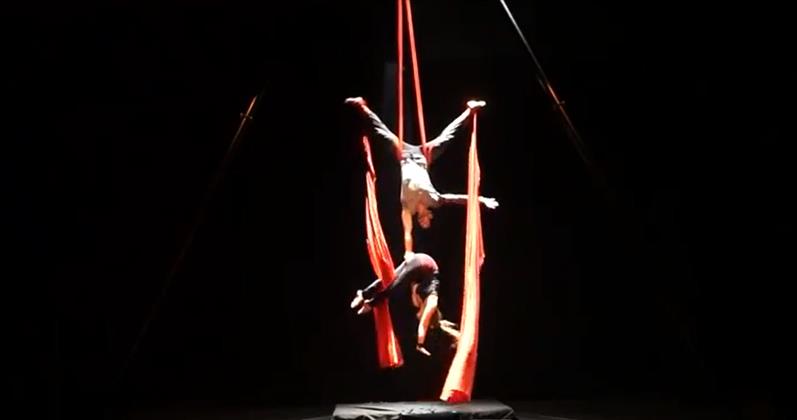 DUALITAT. ESPECTACLE CURT DE TELES AÈRIES