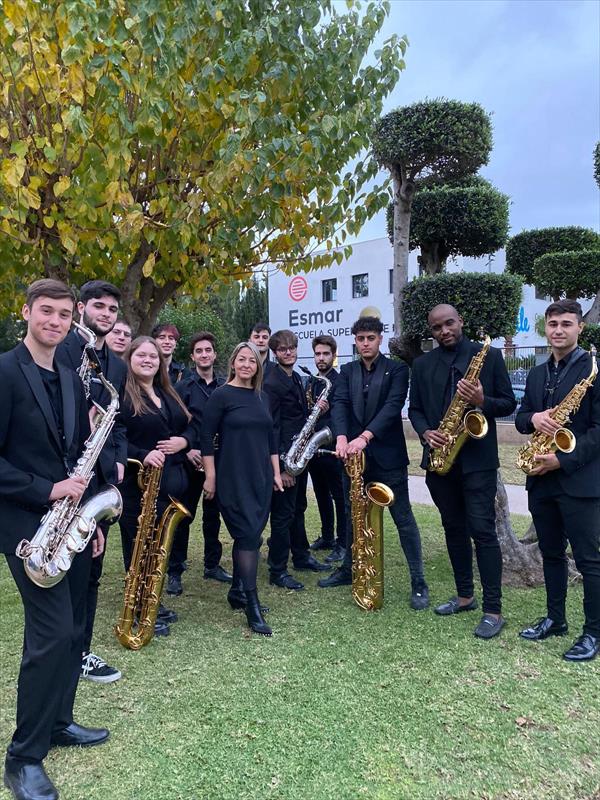 ESMAR SAX & SOUND