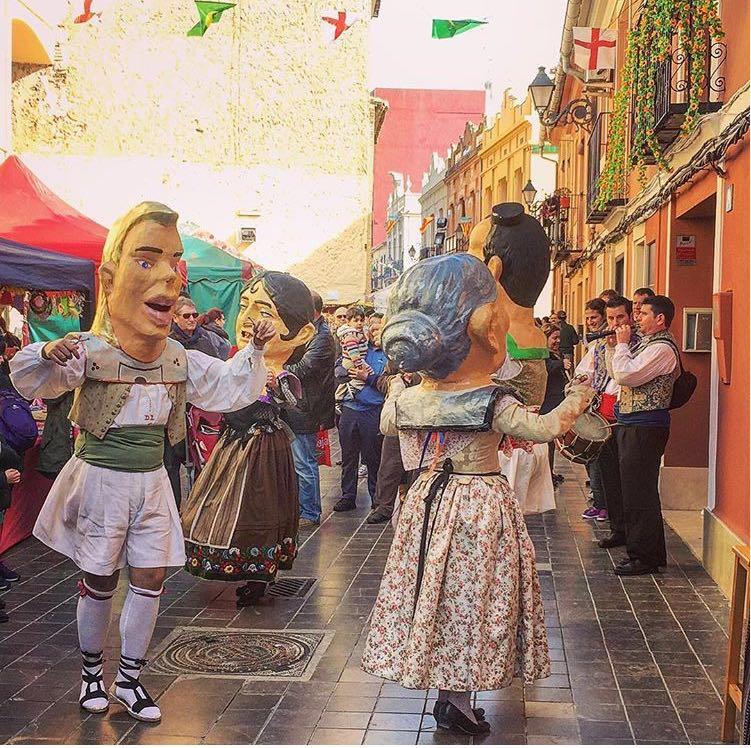 BAILE DE CABEZUDOS