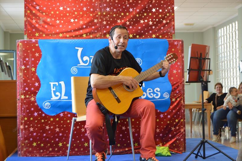 LUCKY, EL CONTA-CONTES