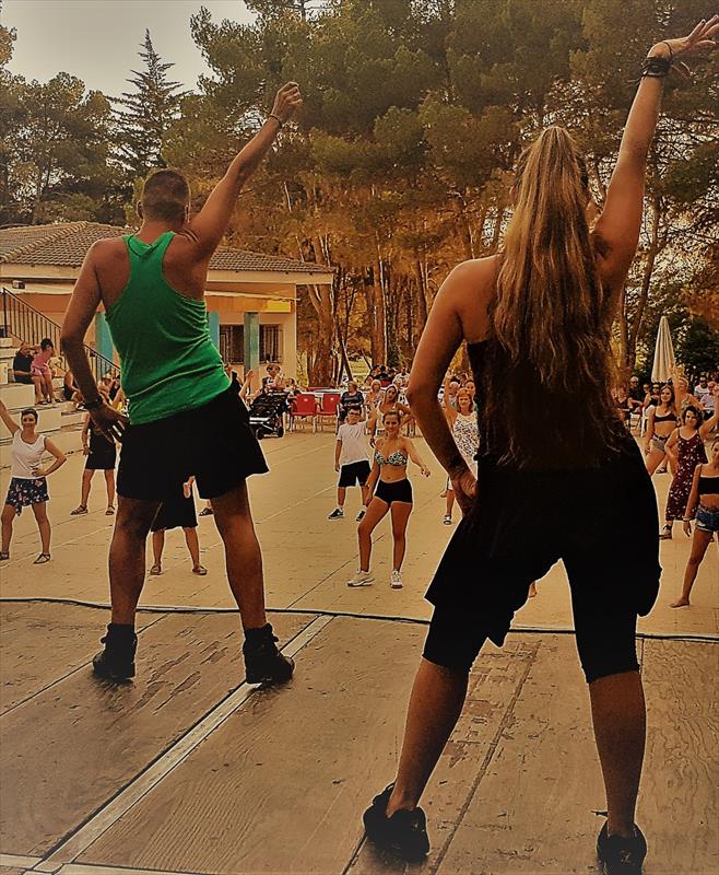 DANZA DANZA CON SPORT DANCE