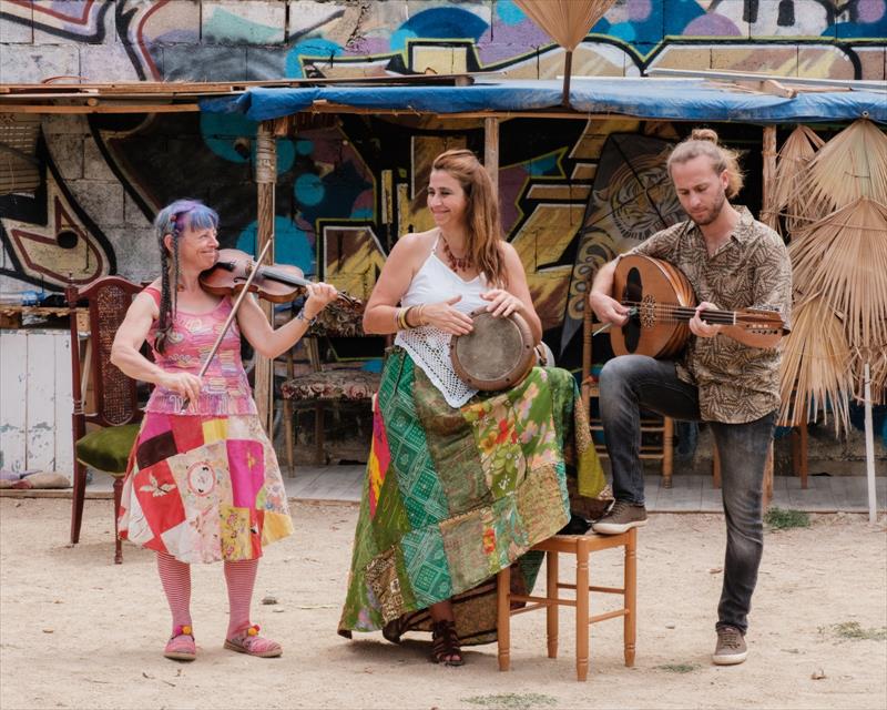 VIATGE MUSICAL SENSE FRONTERES