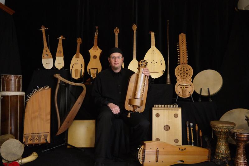 INSTRUMENTOS MUSICALES EN EL REINO DE VALENCIA - JOTA MARTÍNEZ