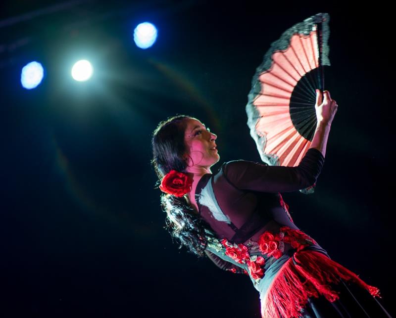 FLAMENC ÀRAB: SACSEJA'T LES PENES!