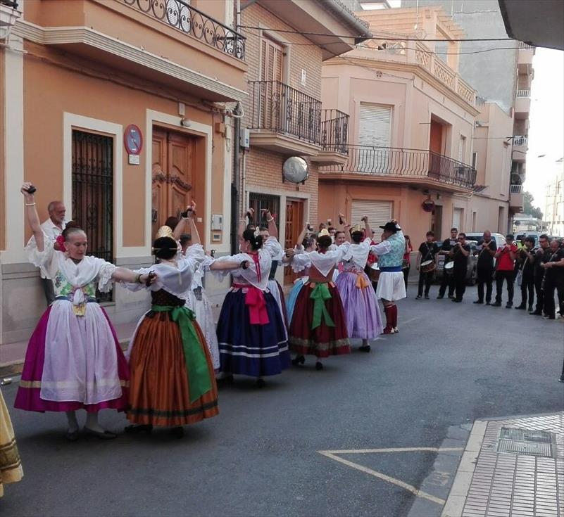 BAILES EN LA CALLE